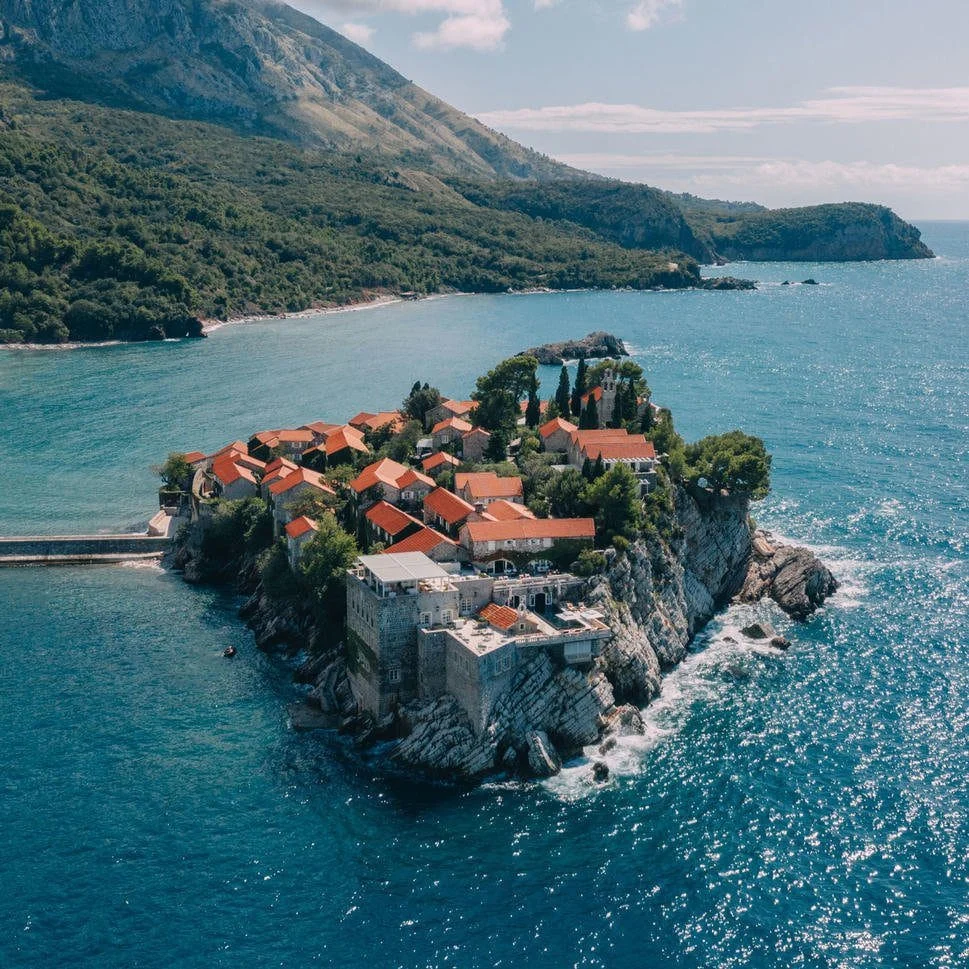 "Svetac" vraća elitni turizam u Crnu Goru
