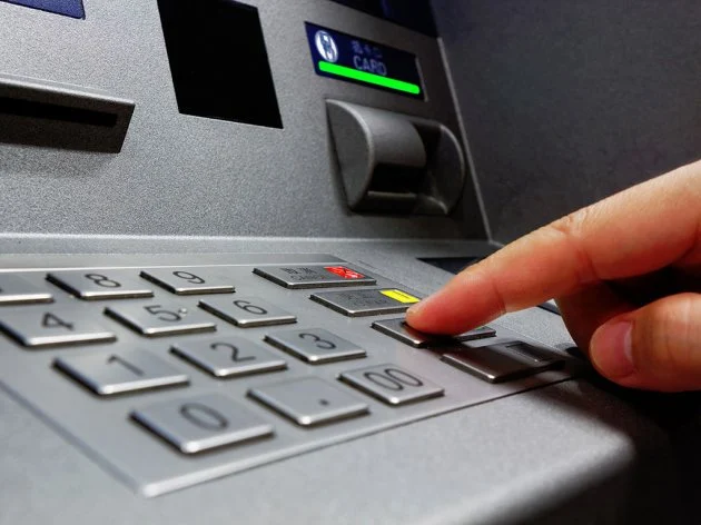 Kraj potpune digitalizacije: Švedska ponovo uvodi keš u trgovine