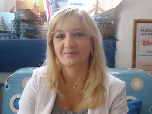 KRIVOKAPIĆ: Žene iznijele epidemiju kovida na svojim plećima