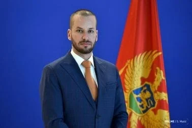Katastar i državna imovina svako svojim putem: Vlada od naredne godine od jedne pravi dvije uprave
