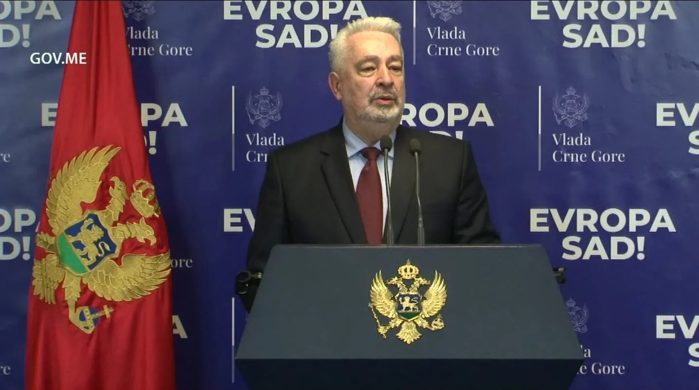KRIVOKAPIĆ: Manjinska Vlada je prevara (VIDEO)