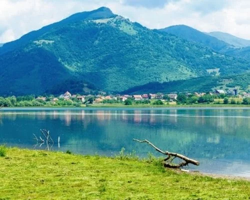 Plav bilježi dobru posjećenost: Broj gostiju raste, ali prihodi stagniraju