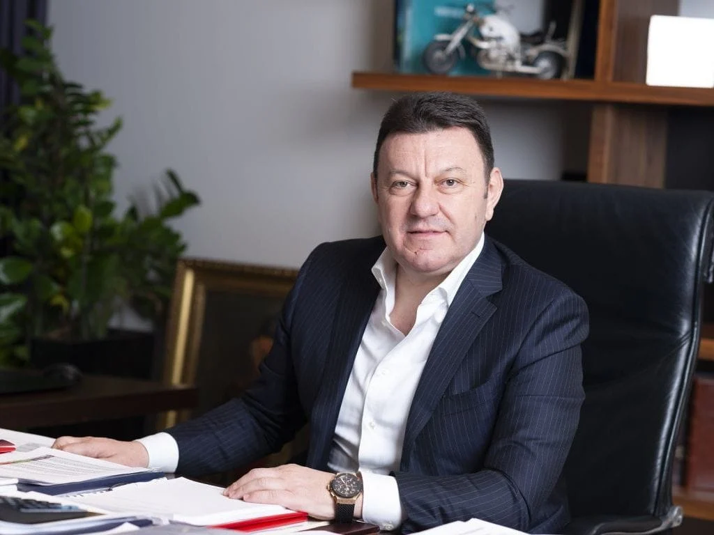 Zaposleni u kompaniji "Voli" dobili dva miliona eura za jubilarne nagrade i dopunsko zdravstveno osiguranje