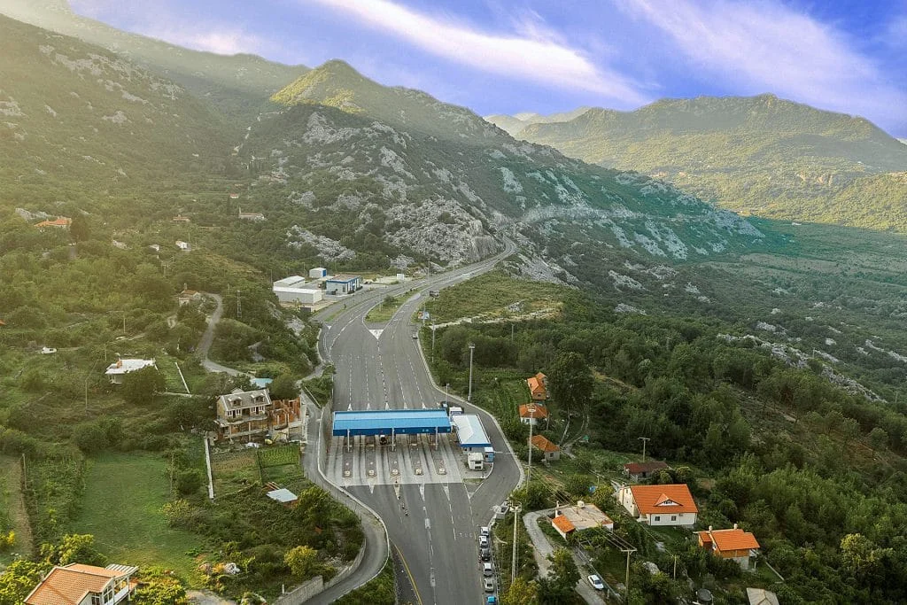 MONTEPUT: Tri godine auto-puta i dvije decenije tunela Sozina