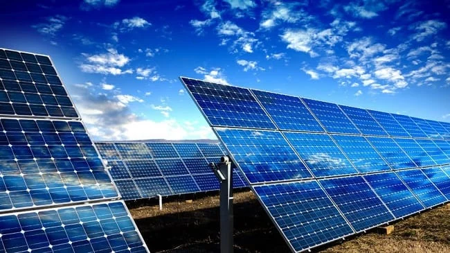 STAV: Hitno zaustaviti izgradnju privatnih solarnih elektrana. Ogromna šteta, mala korist za državu – ugrožavaju sve