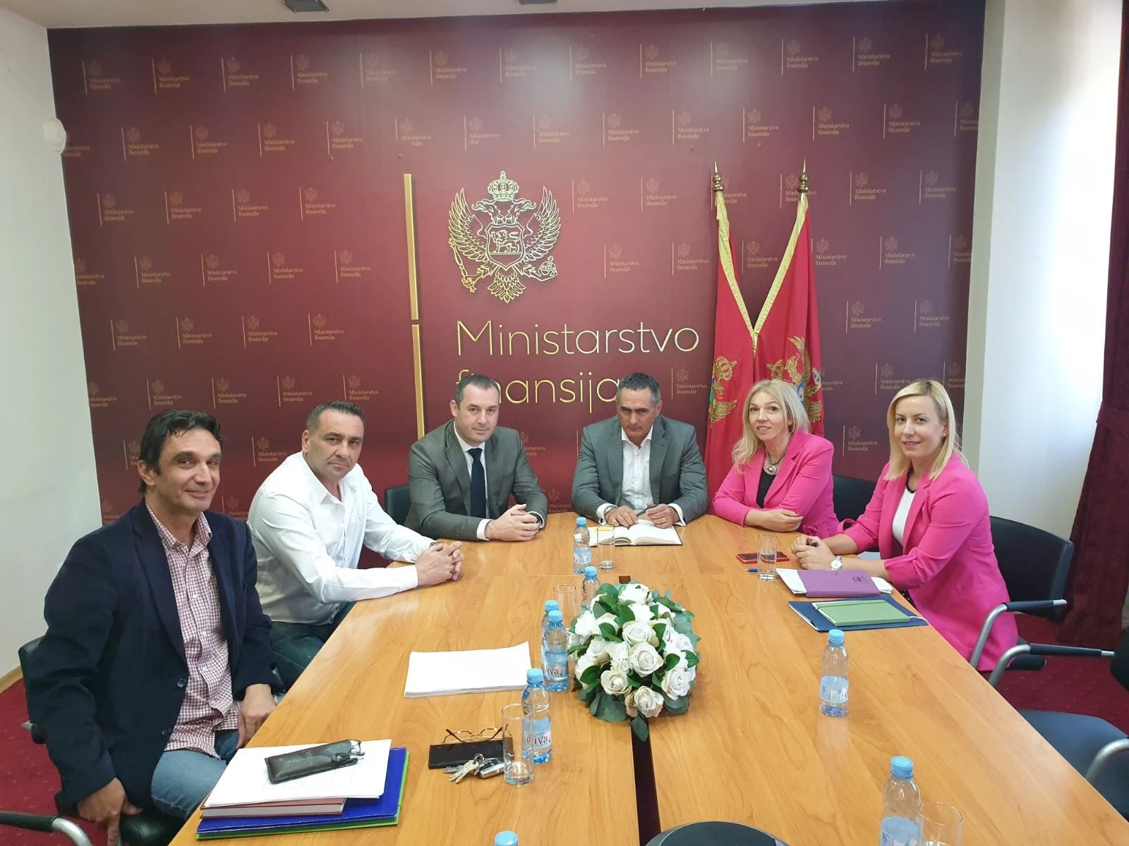 Ministarstvo finansija: Nemedicinskom kadru povišica od 12,5 odsto