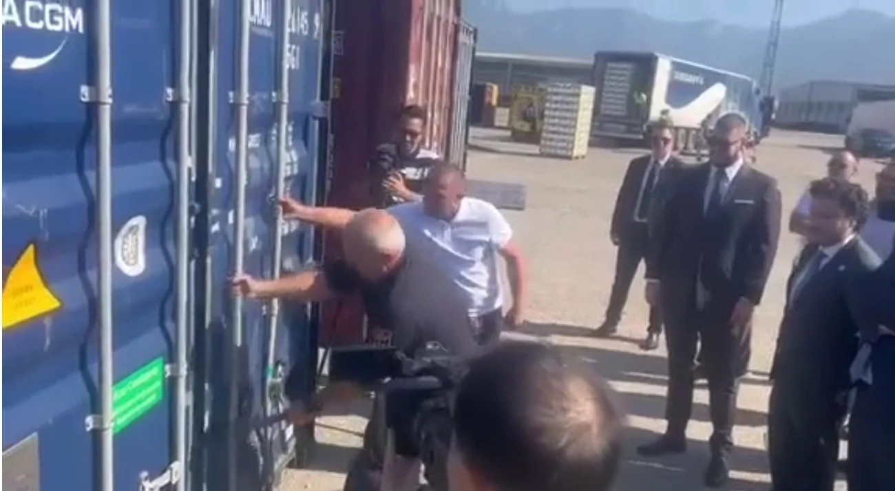 ABAZOVIĆ: Nećemo se povući ni milimetar, šverc cigareta klinički mrtav