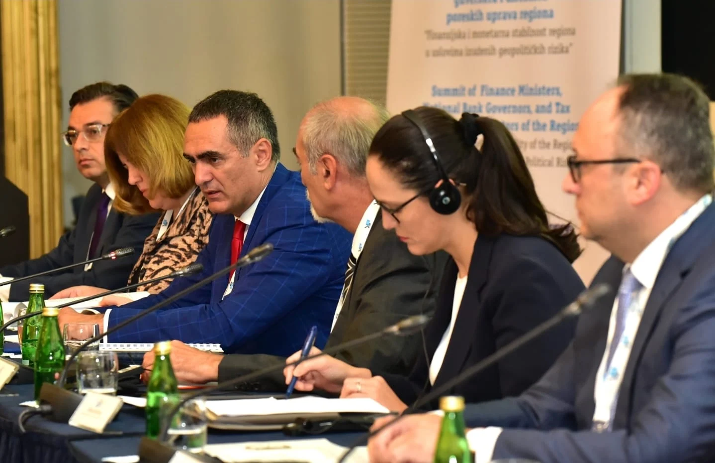 Šansu za dodatne prihode tražićemo i u radikalnom obračunu sa sivom ekonomijom, tržišnim monopolima i korupcijom