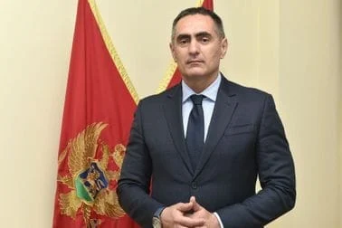 MF povodom nedostatka akciznih markica