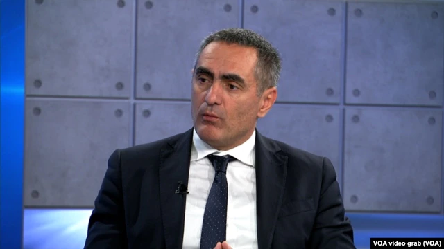 Damjanović: Nema smanjenja plata i penzija