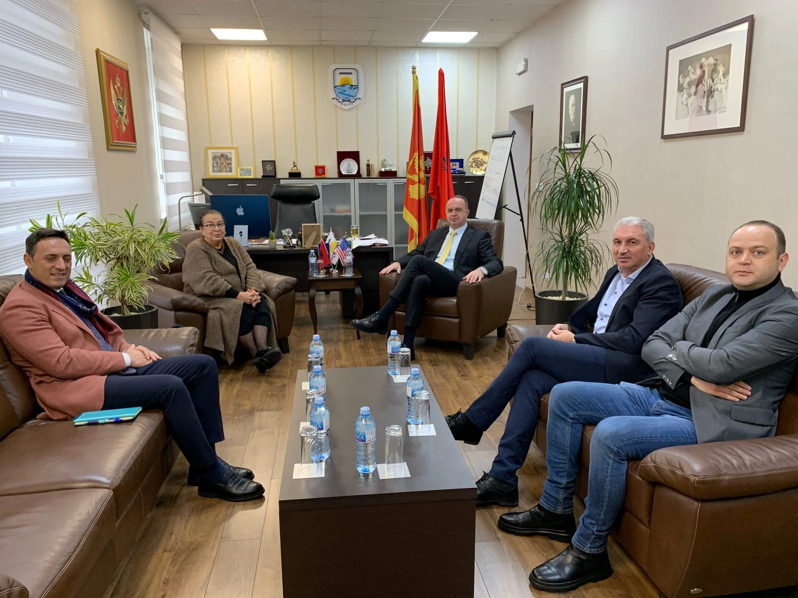 Đeljošaj sa ambasadorkom: Privrednik sa Kosova otvorio fabriku čipsa