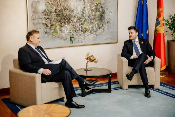 Eskobar: Crna Gora mora da riješi politički ćorsokak