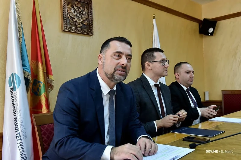 MERT: DERIPASKA IZGUBIO SPOR PROTIV CRNE GORE