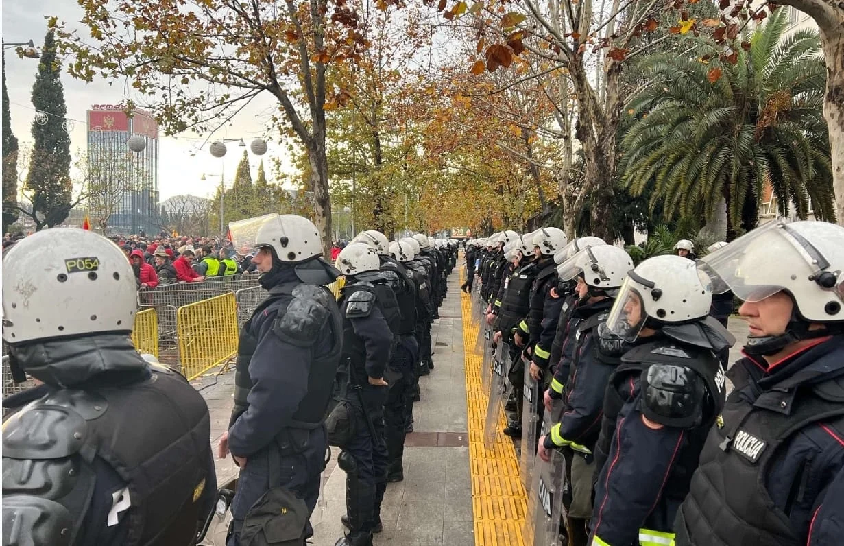 Kordon policije ispred Skupštine, očekuje se glasanje o Zakonu o predsjedniku
