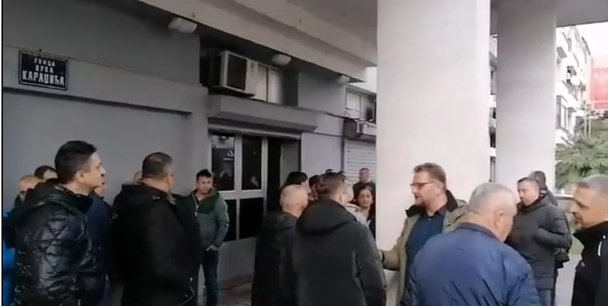 Počeo protest Sindikata UIKS-a ispred zgrade Tužilaštva