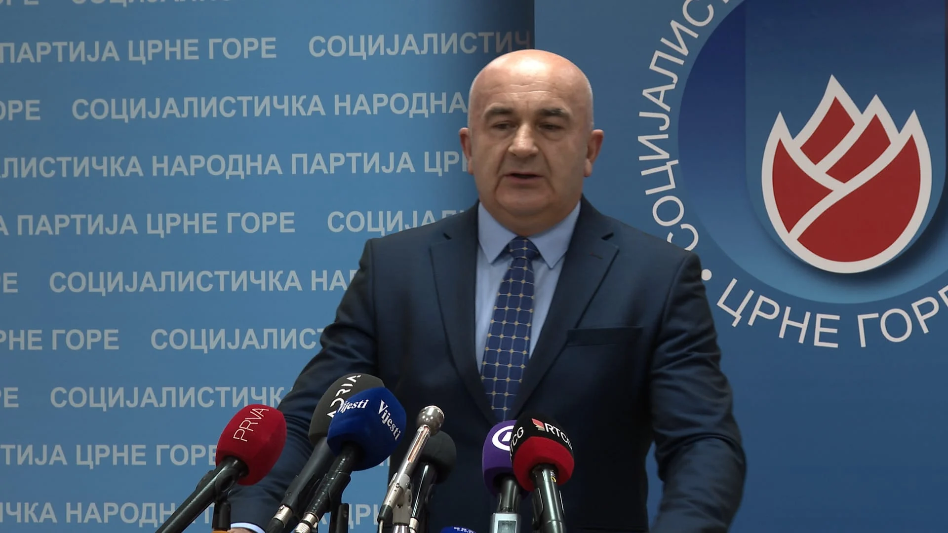 Joković: U javnoj upravi da rade samo sa diplomama državnog univerziteta