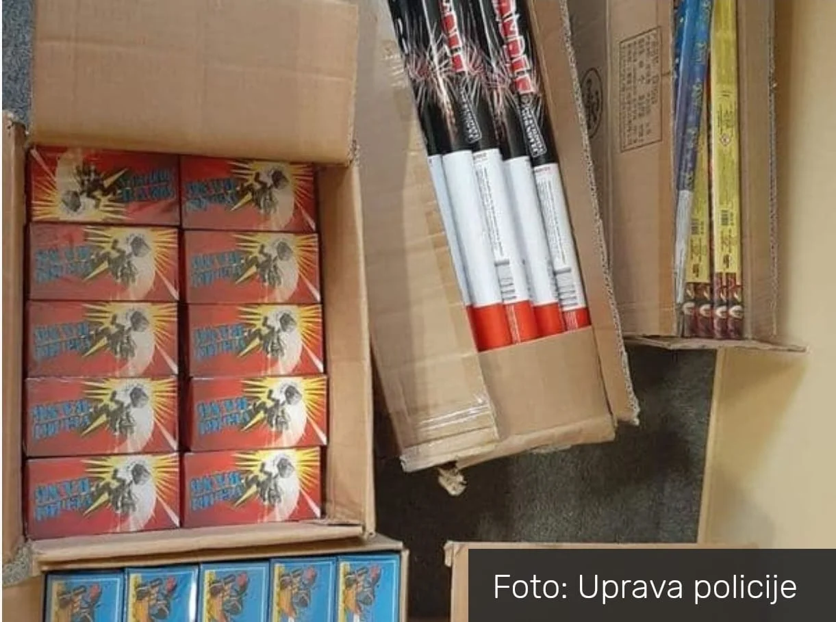 Djetetu ekplodirale petarde u krilu, zadobio povrede oka, trbušnog zida, oštećenje sluha...