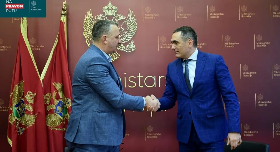 Potpisan granski kolektivni ugovor: Plate veće 25 odsto