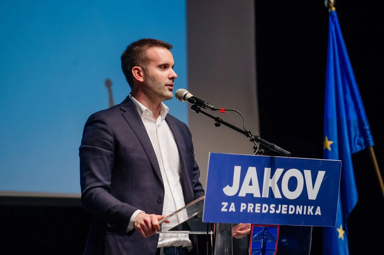 Spajić: Duet Mandića i Đukanovića na partijskim televizijama njihov zajednički odlazak u prošlost