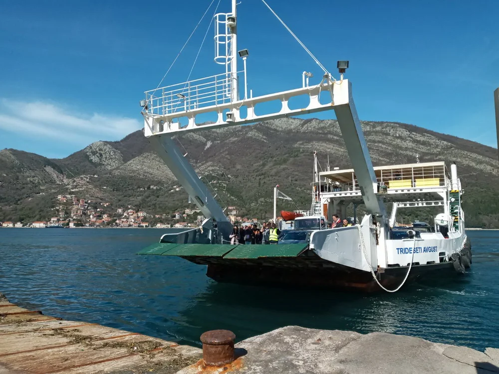 Trajekti od danas saobraćaju po ljetnjom redu vožnje