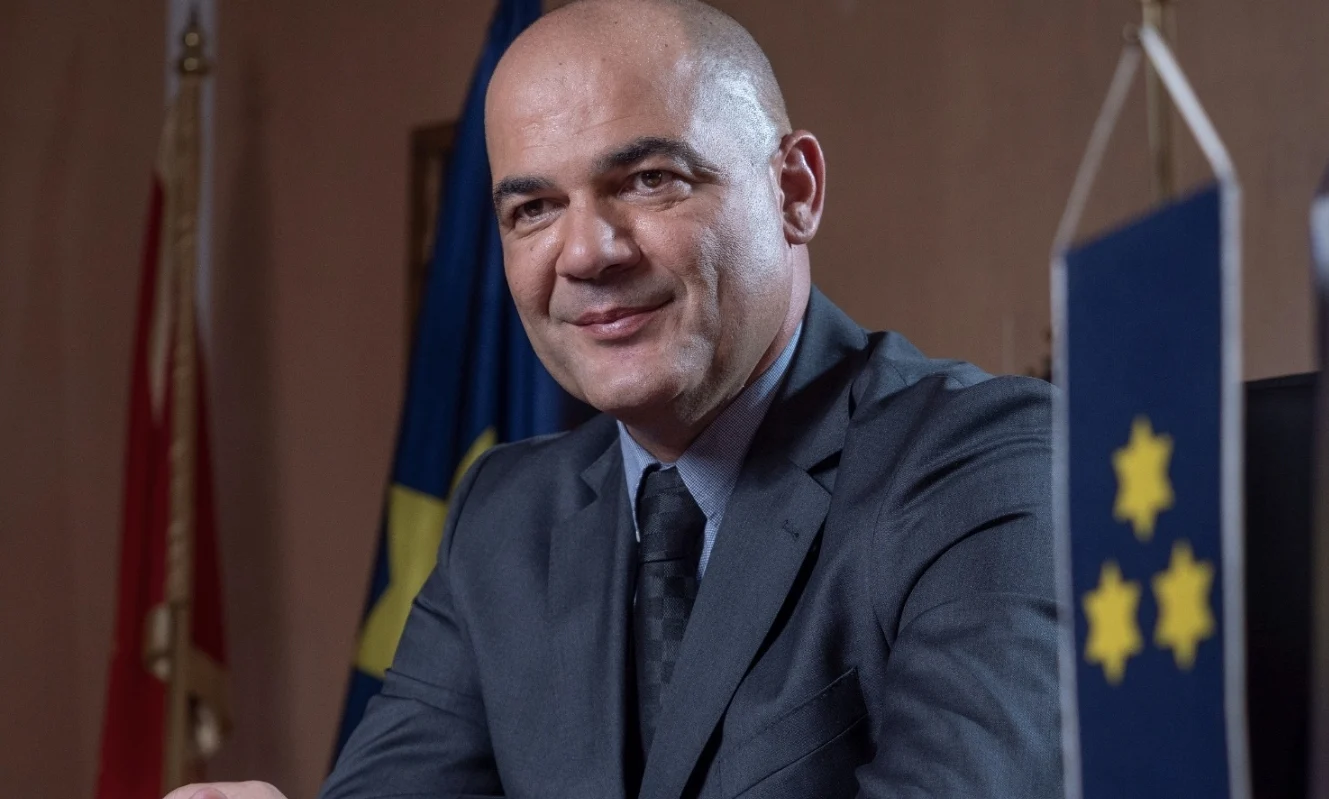 Abazović poziva Mila Božovića da podnese ostavku