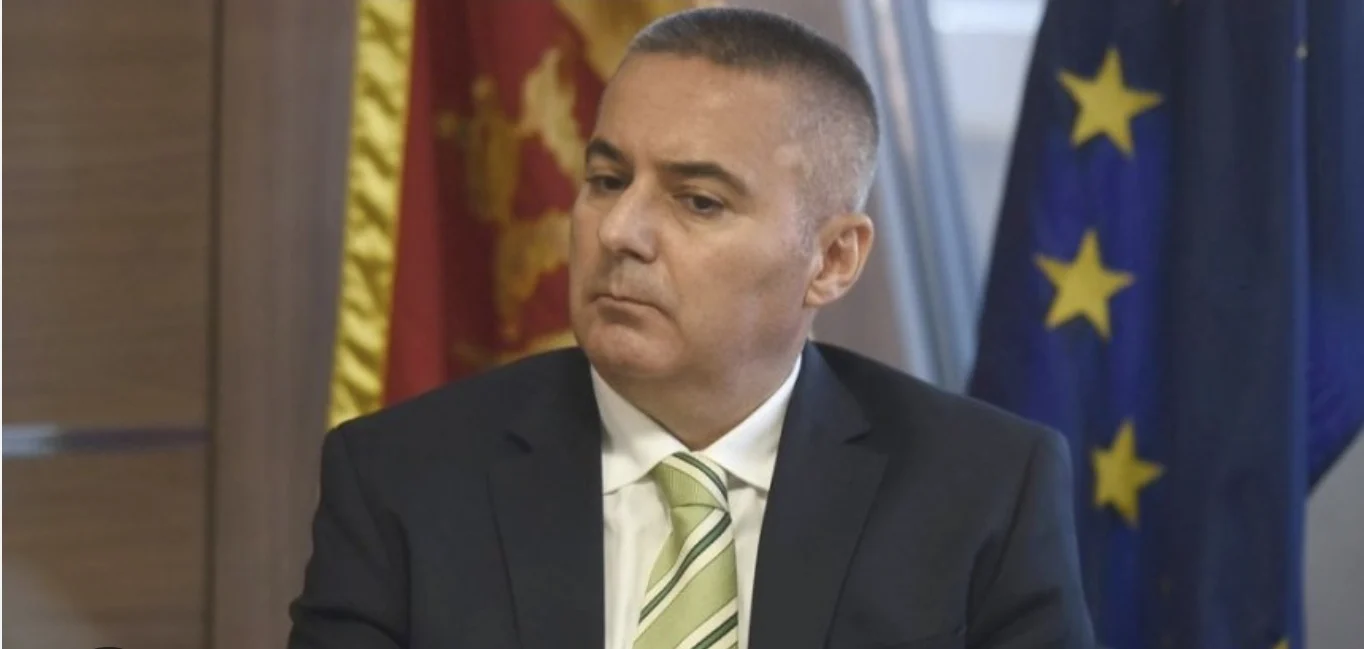 SDT tereti Veljovića da je Mrkiću javio da će mu biti pretresena kuća