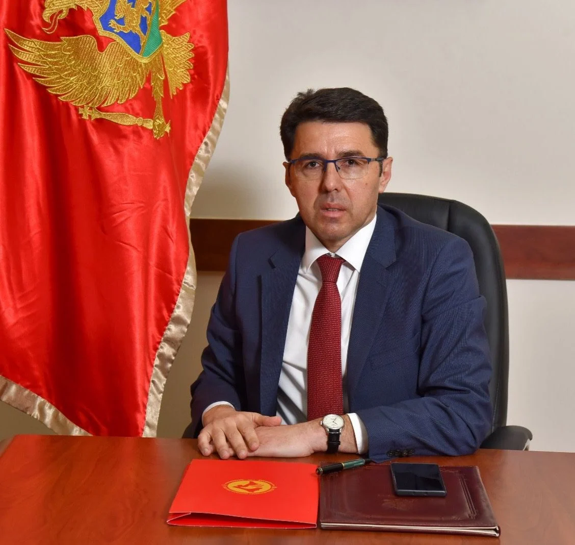 Radulović: Odgovorna odluka Spajića da povuče amandman o grobljima