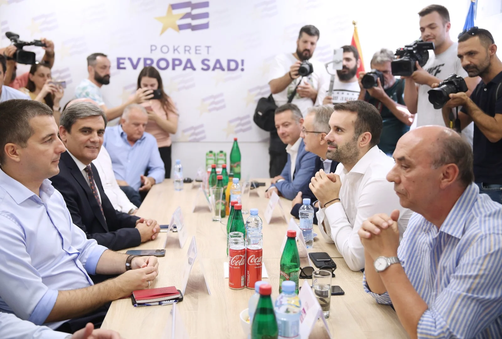 Pregovori u ćorsokaku, Bečić i Milatović drže ključeve Spajićeve vlade