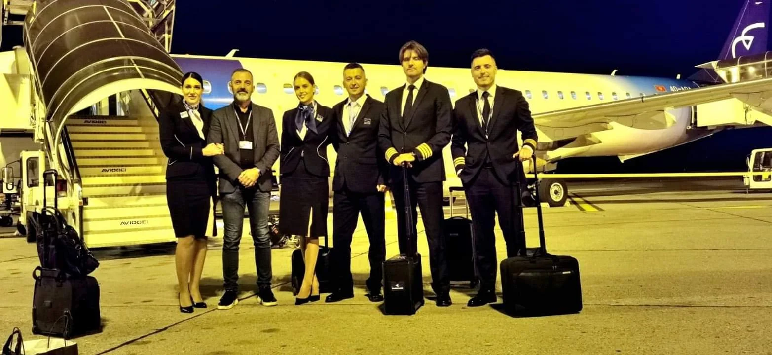 HEROJI: Ovo je posada aviona koja je evakuisala naše građane iz Izraela