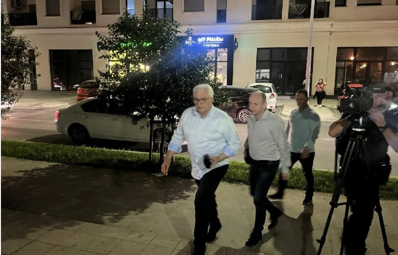 Počeo sastanak čelnika partija nove vlasti