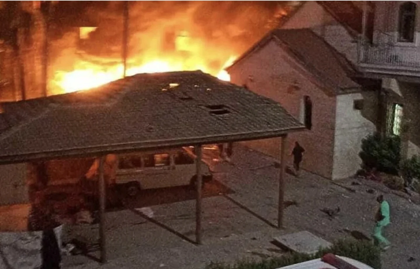 U vazdušnom napadu Izraela pogođeno dvorište bolnice u Gazi, stotine mrtvih