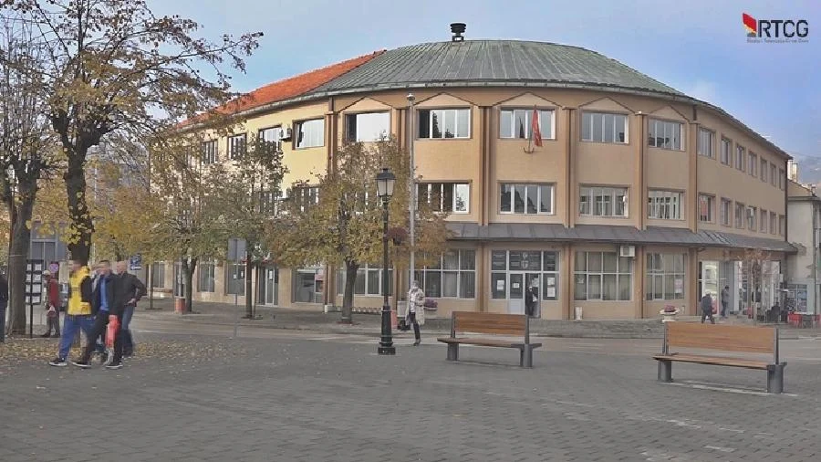 Opština bez miliona, radnici bez posla