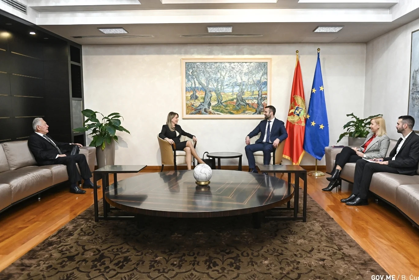 Spajić sa rukovodstvom IRF: Transformacijom IRF-a do više sredstava i povoljnijih kredita za privredu