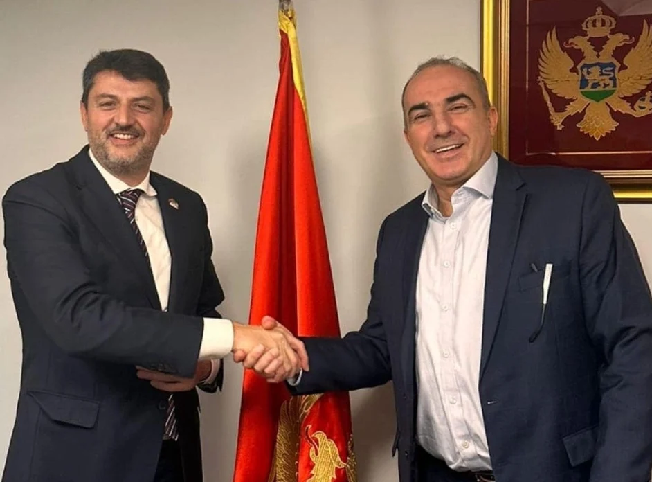 Srdačan i prijateljski susret generalnih konzula Crne Gore i Srbije u Njujorku Cikotića i Božovića