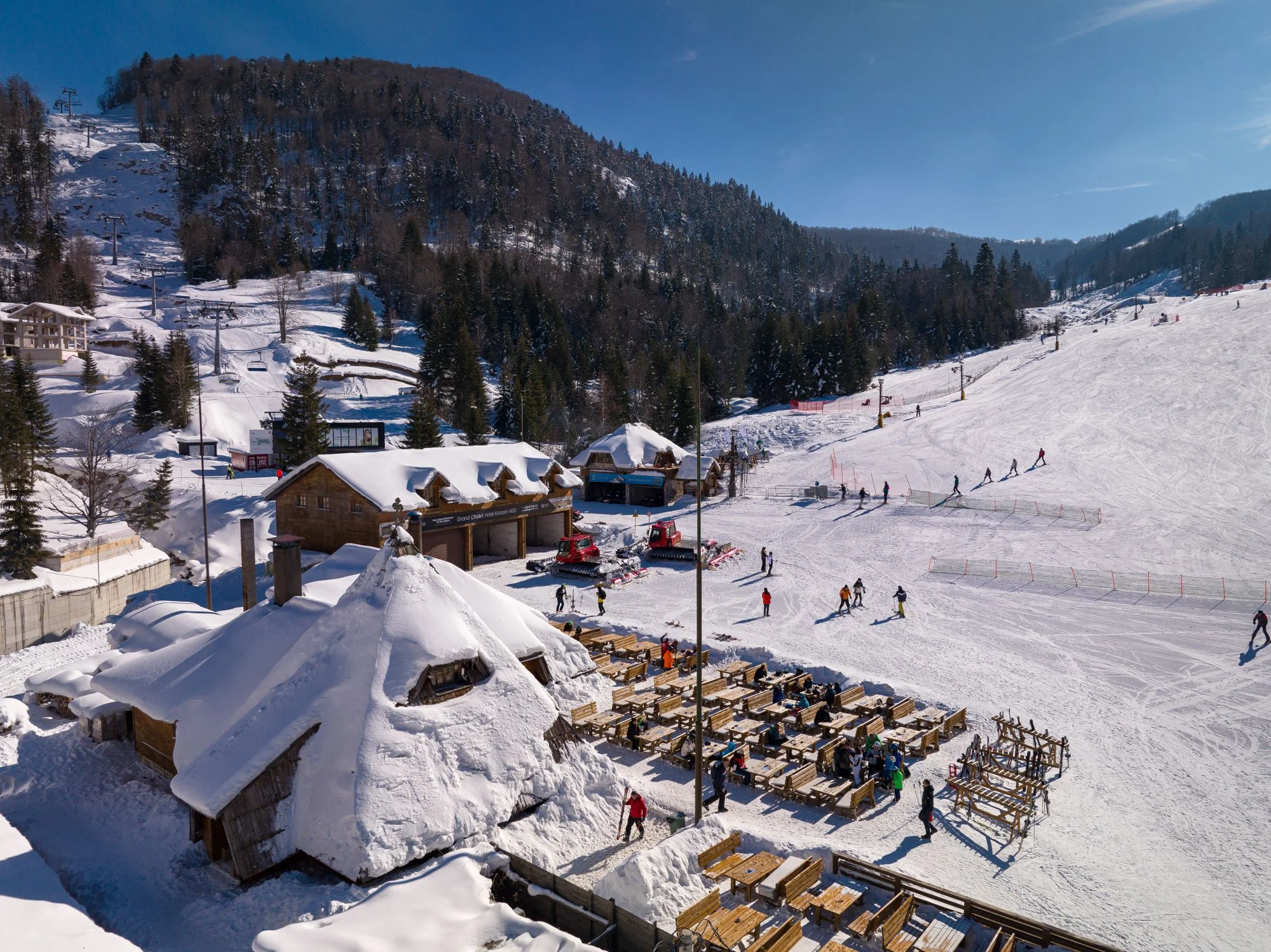 Poređenje ski centara: Niže cijene na Durmitoru, bogatiji sadržaji u Kolašinu