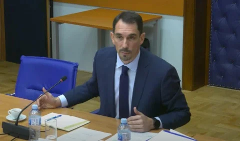 Markoviću mandat dalo 75 odsto parlamenta