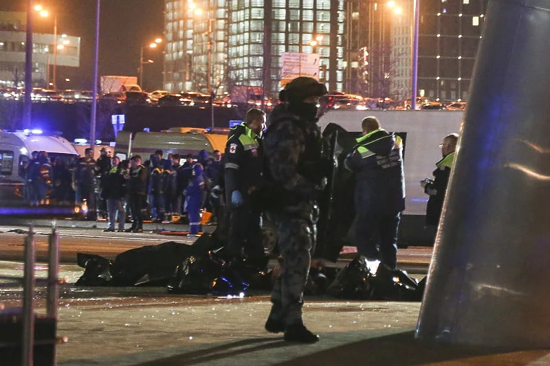 Stradalo najmanje 93 lica, 11 osoba zbog terorističkog napada u Moskvi