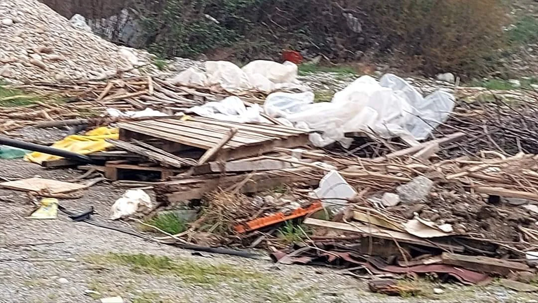 LAKUŠIĆ: Zabrinjavajući prizori iz korita rijeke Morače