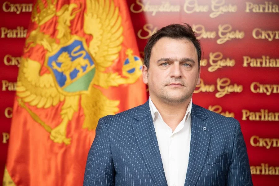 DRAGOVIĆ: Vlada stabilna, izbor v.d. direktora policije zakonit