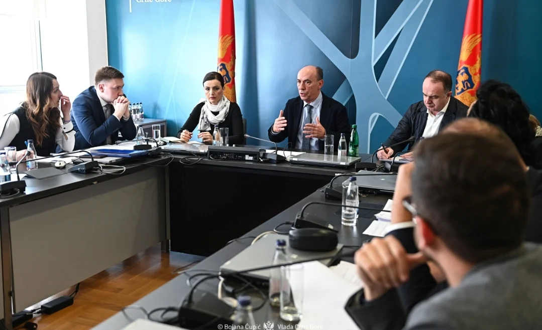 Sudbina Instituta: Sve opcije na stolu