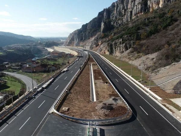 Mašić: Crna Gora će dobiti moderniju i kvalitetniju putnu infrastrukturu