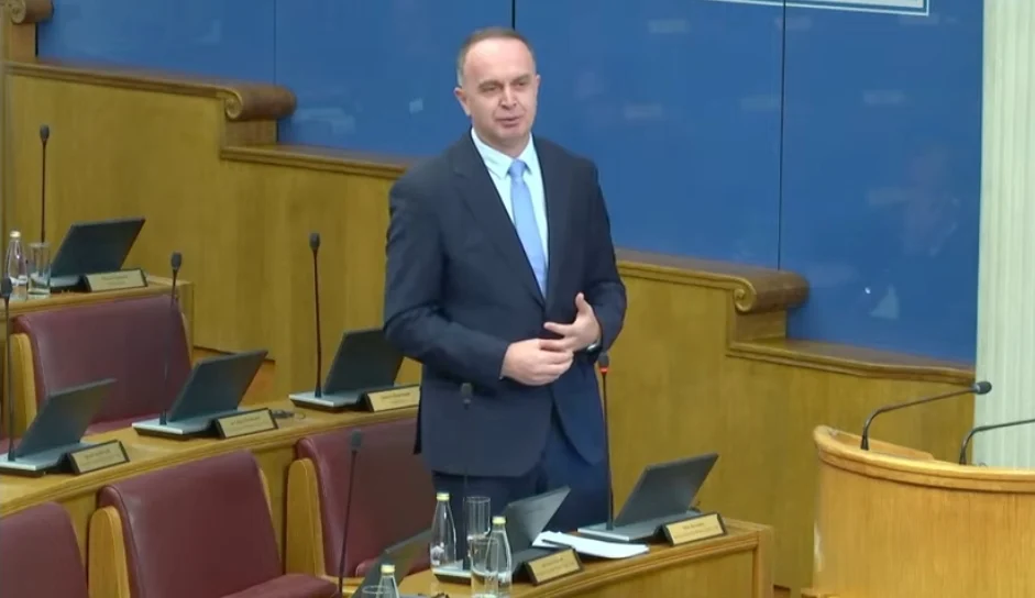 GJELOSHAJ: Neradna nedjelja diskriminatorska, odnosi se samo na jedan sektor