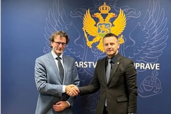 Dukaj – Pluim: Saradnjom i razmjenom iskustava do uspostavljanja efikasne javne uprave