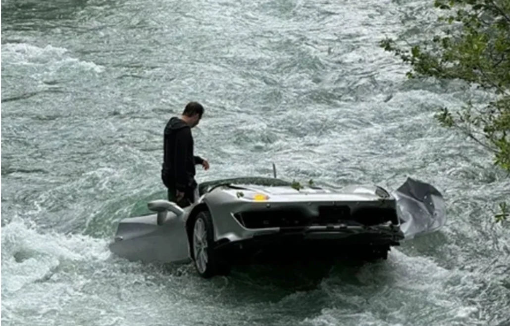 Skupocjeni Ferrari završio u rijeci