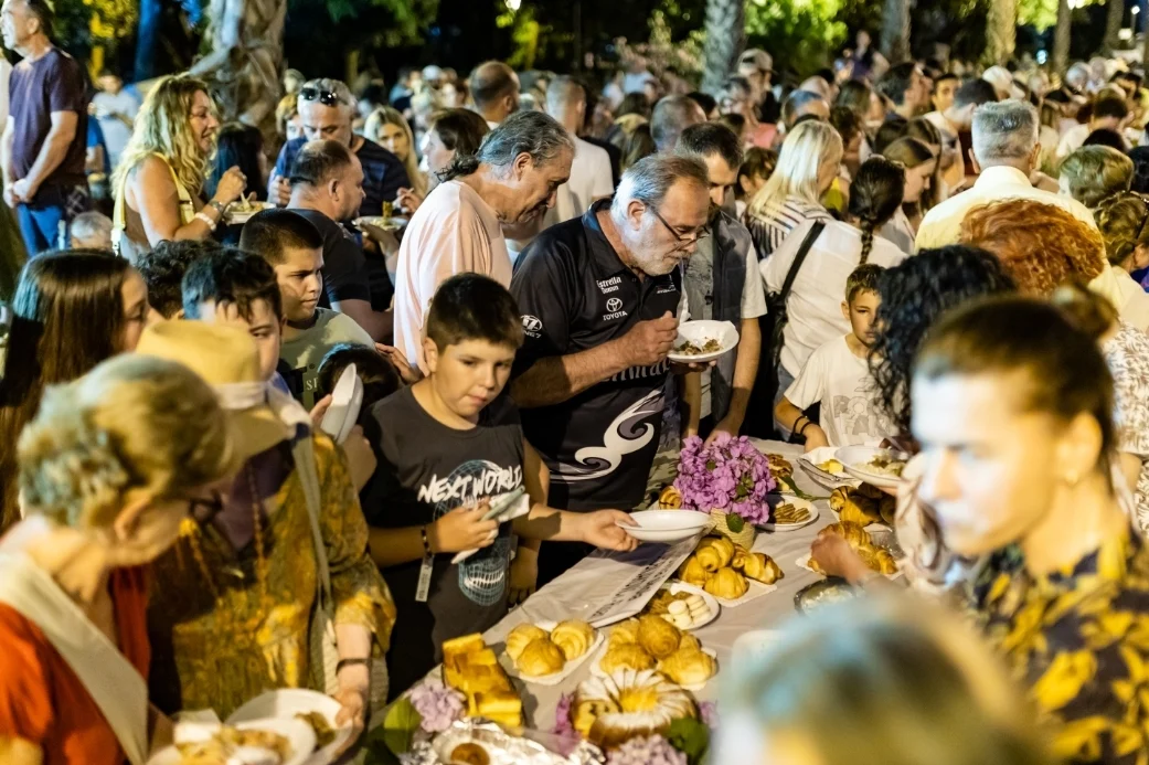 U Risnu održana manifestacija "Risanski makaruli" u susret ljetnjoj sezoni