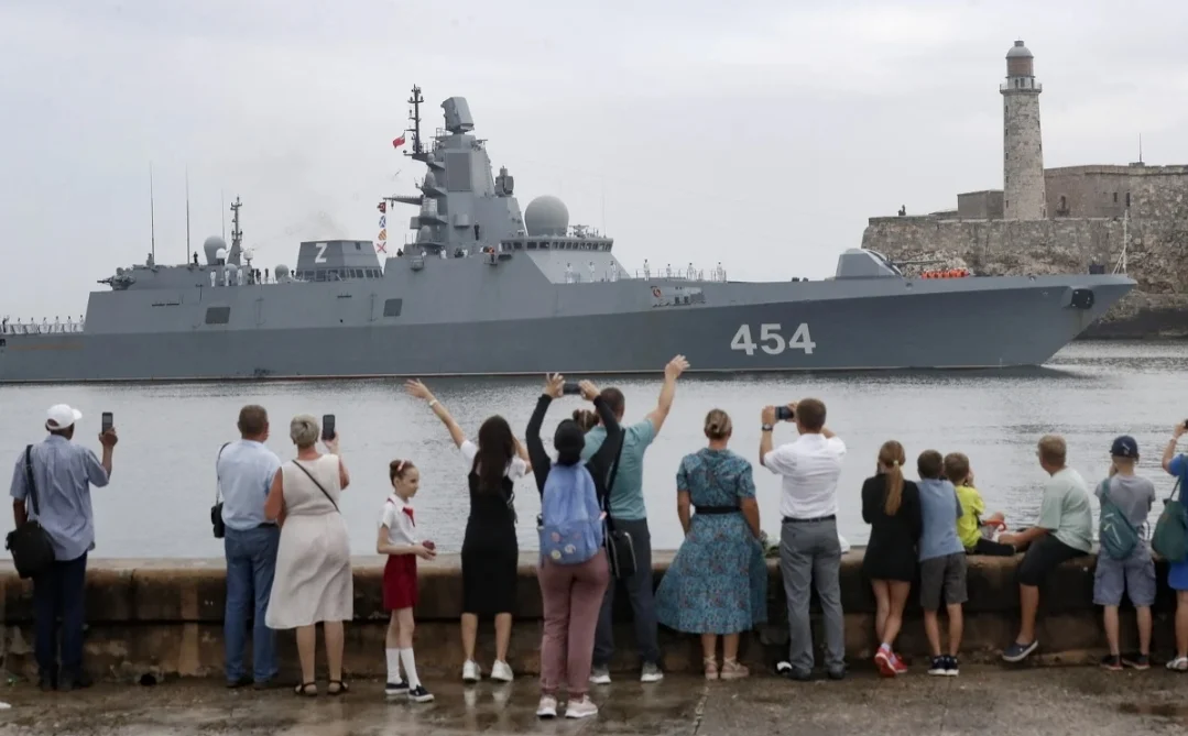 Najveća demonstracija sile tokom zadnjih godina: Ruski ratni brodovi ušli u luku u Havani