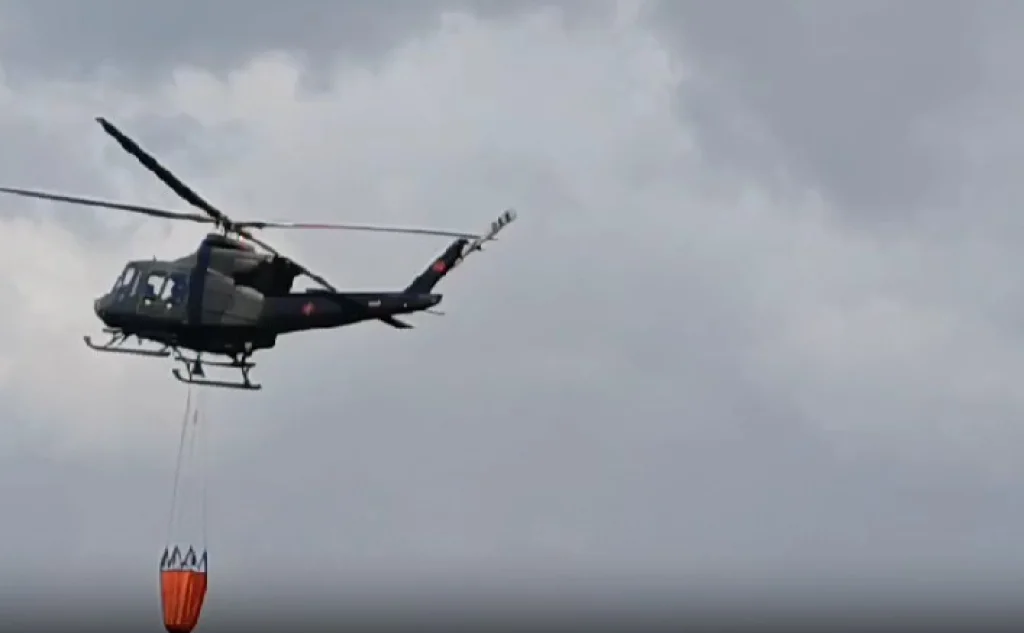Požar na Golubinji iznad Pljevalja, uključena i helikopterska jedinica Vojske