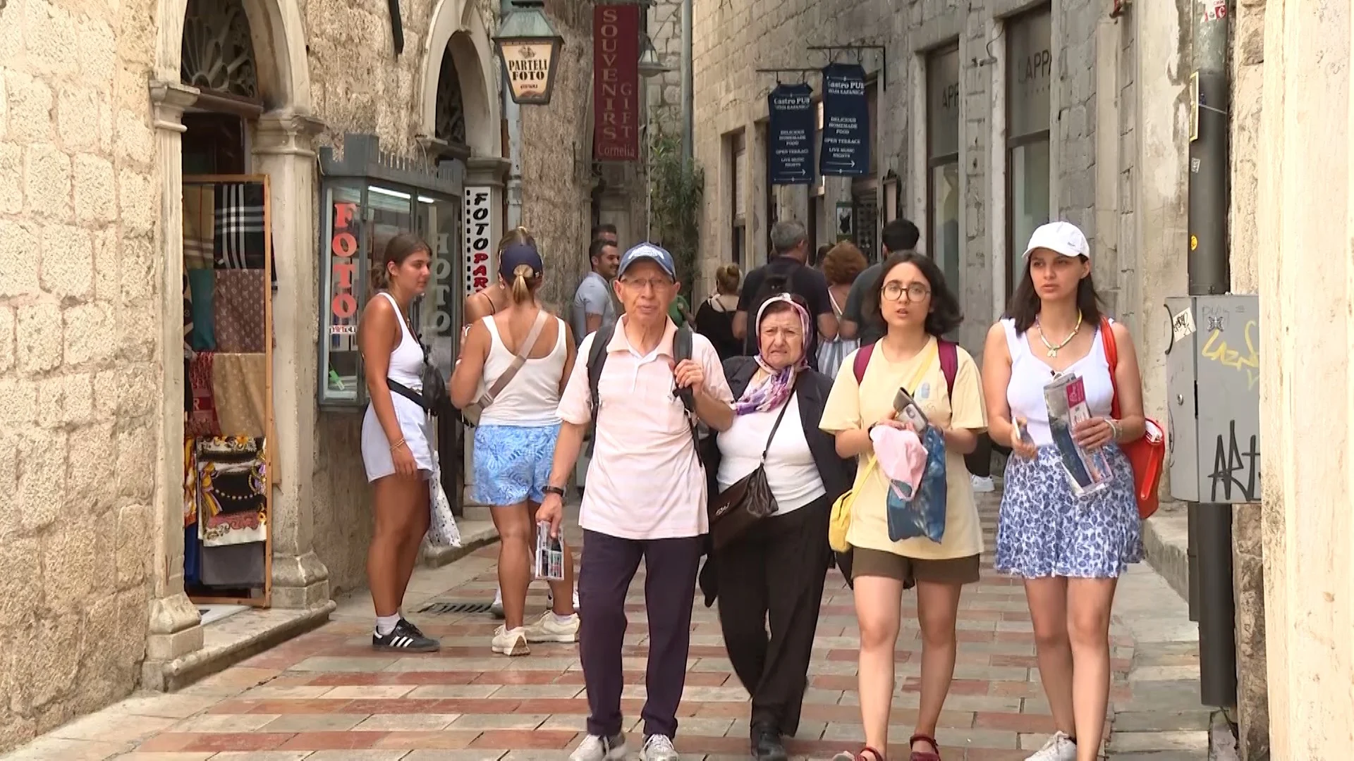 U junu preko 390 hiljada turista, 14 odsto više turista nego 2025.
