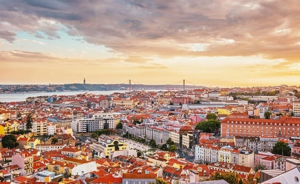 Portugal je nekada bio raj za "digitalne nomade", a danas vlada značajno ukida olakšice