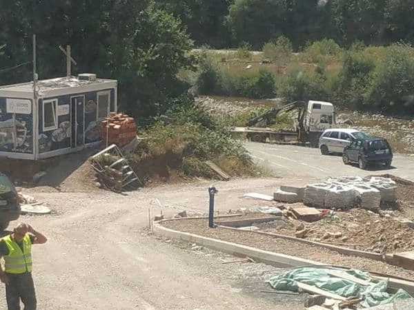 POBJEDA: Pucnjava i saobraćajna „jurnjava“ u Kolašinu: Jedan poginuo, drugi ranjen